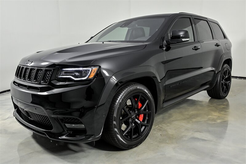 Used 2019 Jeep Grand Cherokee SRT w/ Trailer Tow Group IV AWD/4WD image 5