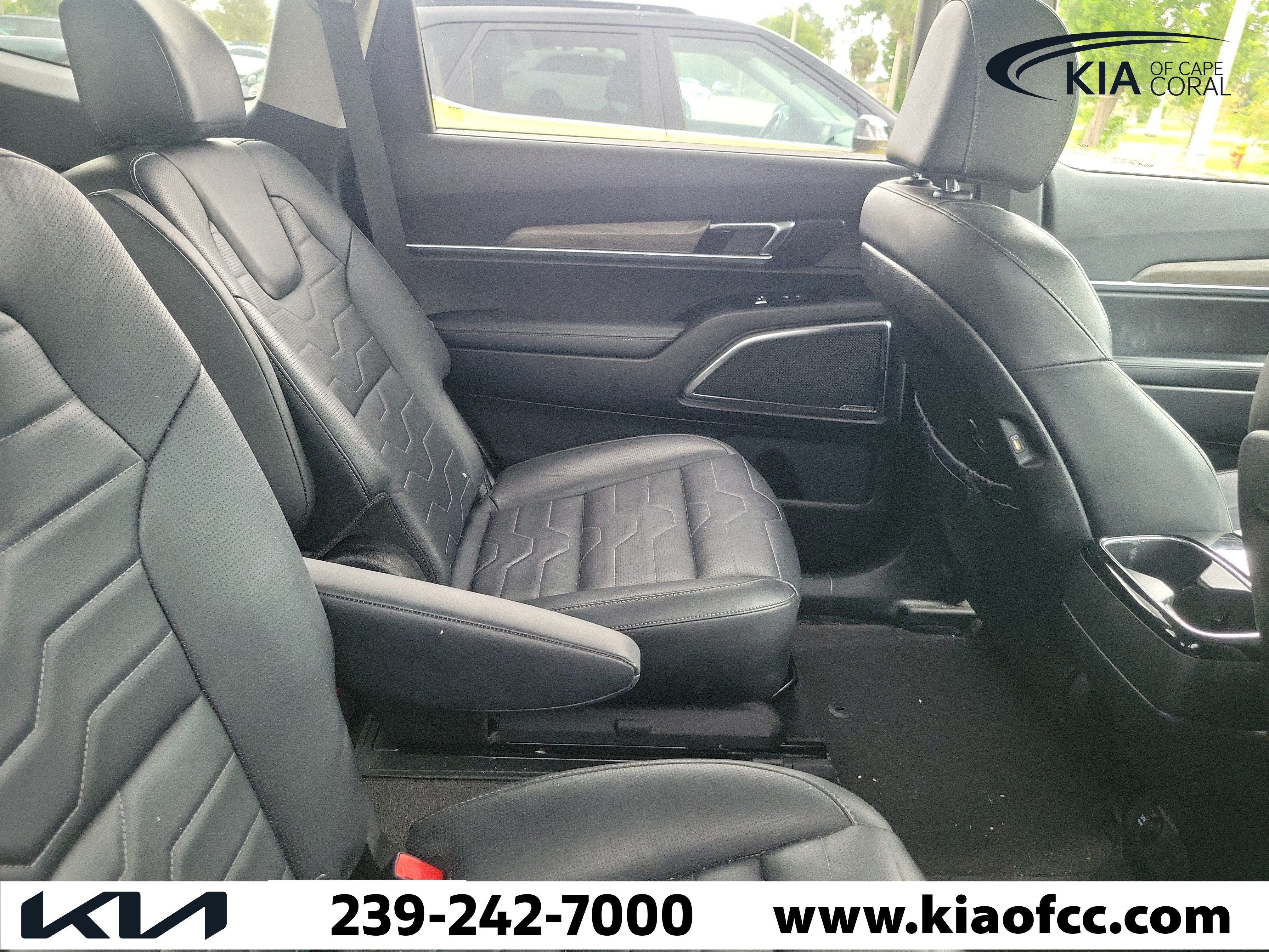 Used 2022 Kia Telluride SX w/ SX Prestige Package AWD/4WD image 10
