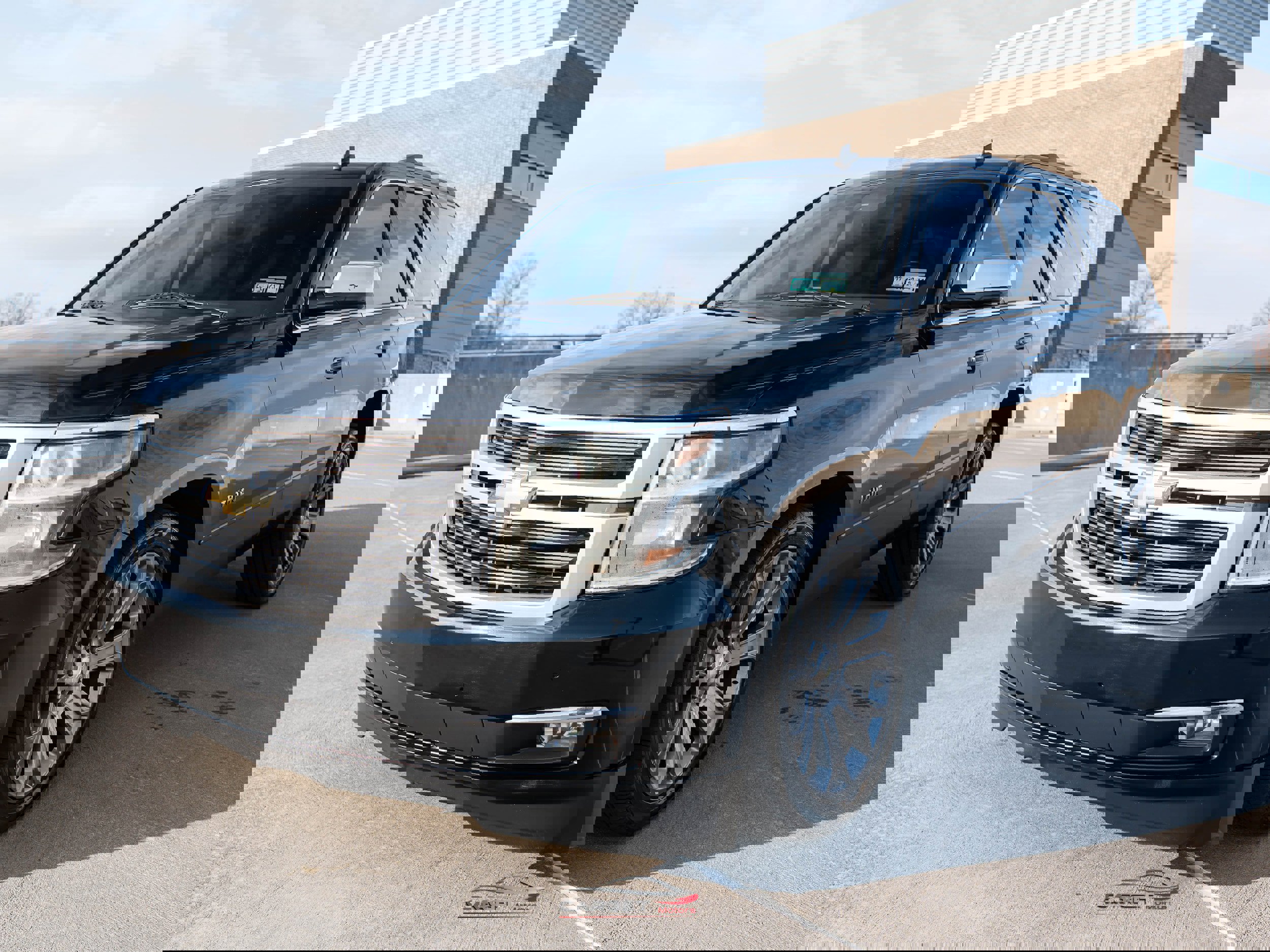 Used 2015 Chevrolet Tahoe LTZ image 3