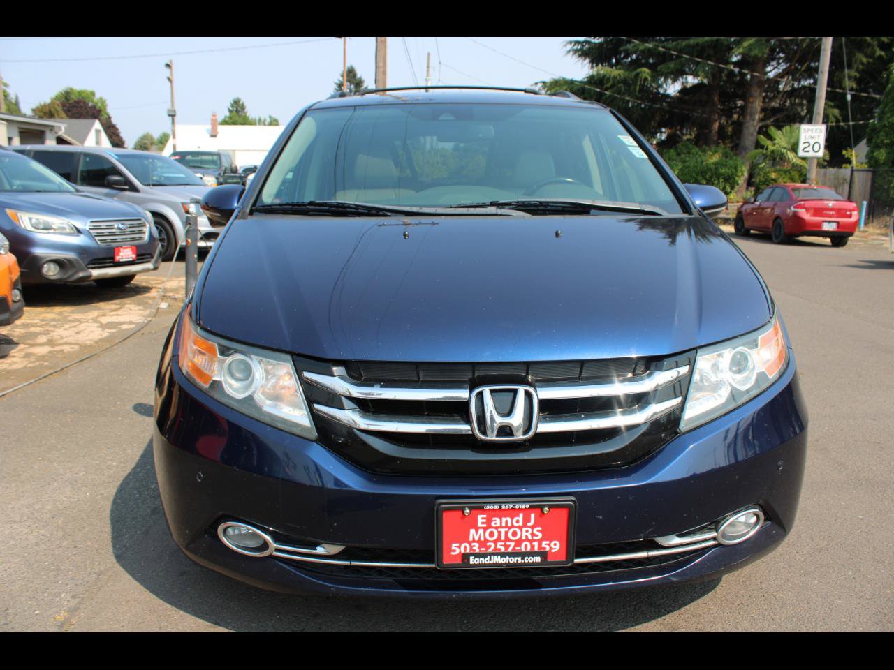Used 2015 Honda Odyssey Touring image 2