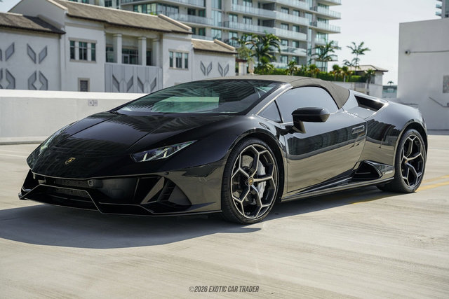 Used 2020 Lamborghini Huracan EVO AWD/4WD image 16