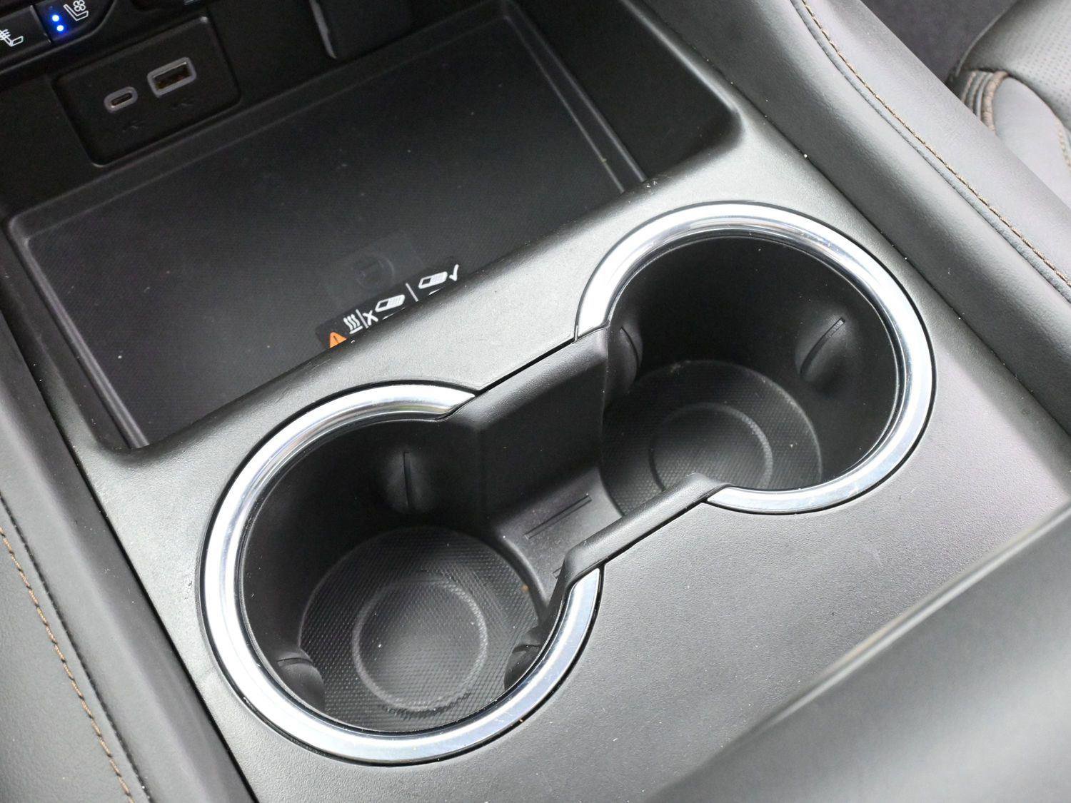 Used 2024 Chevrolet Suburban High Country image 28