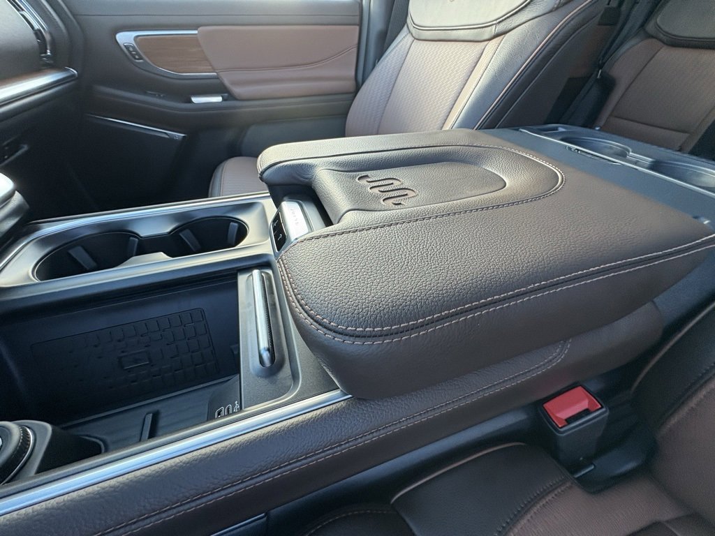 New 2025 Ford Expedition King Ranch image 44