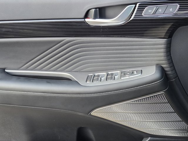 Used 2025 Hyundai Palisade Calligraphy image 22