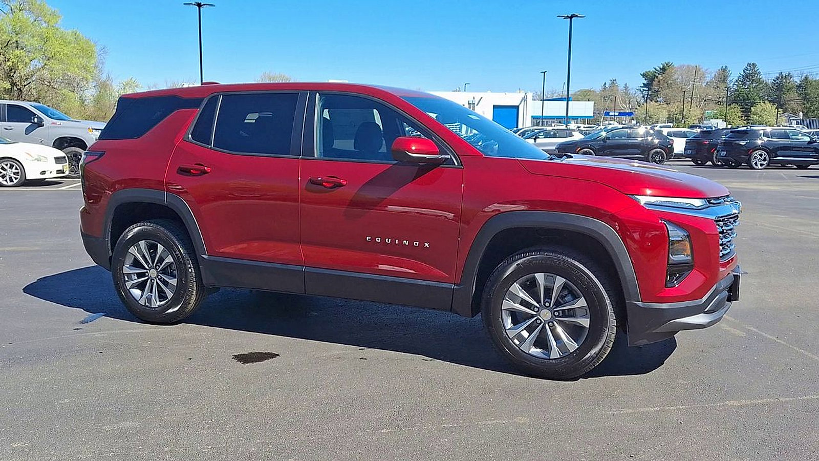 New 2026 Chevrolet Equinox LT image 4