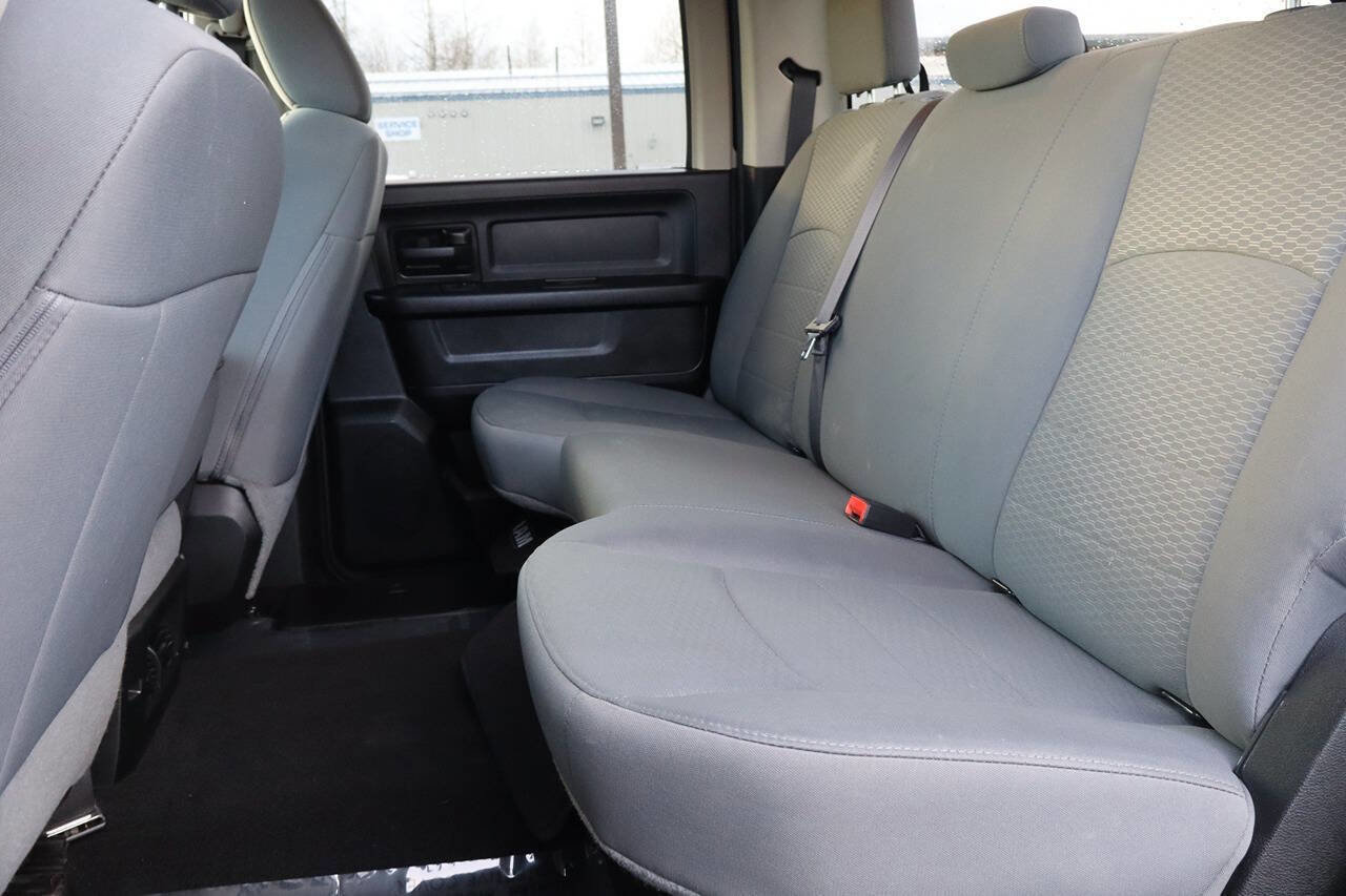 Used 2018 RAM 3500 Tradesman w/ Chrome Appearance Group image 18