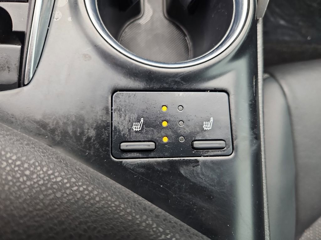 Used 2019 Toyota Camry XSE image 21