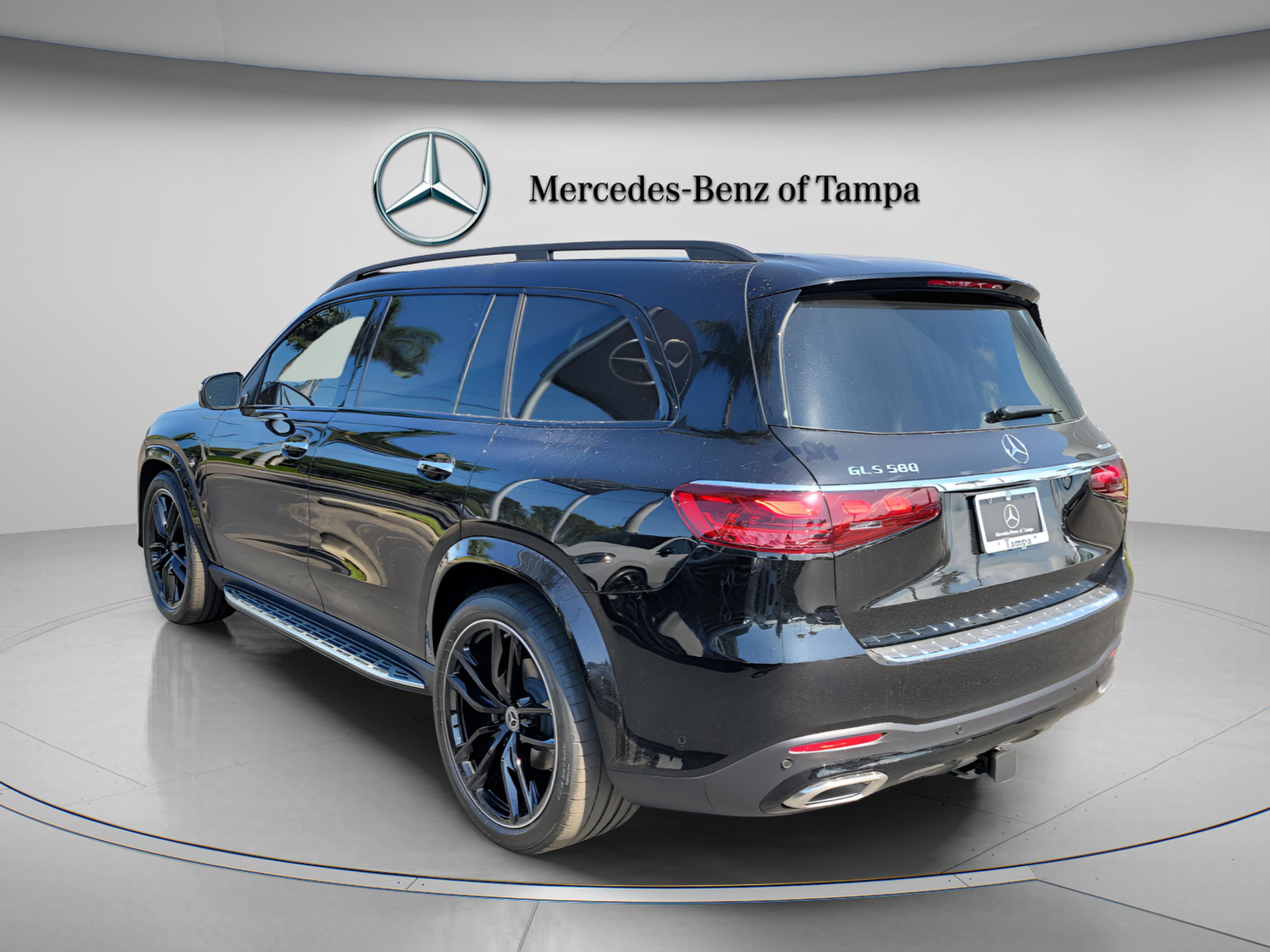New 2026 Mercedes-Benz GLS 580 4MATIC image 3