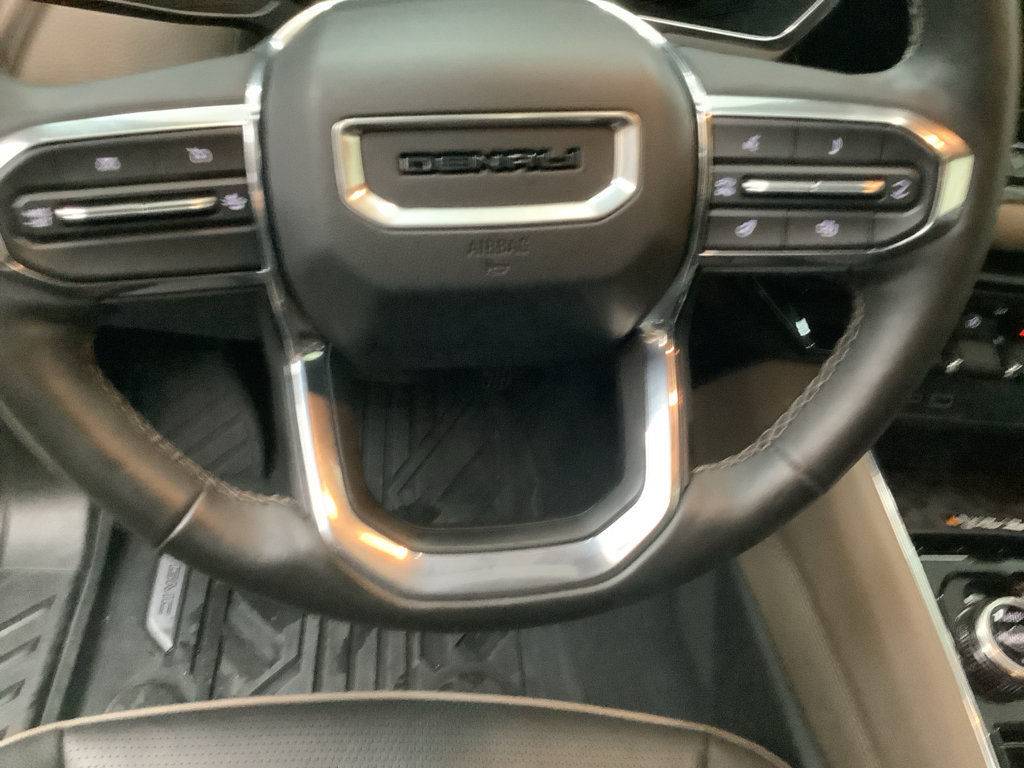 Used 2024 GMC Canyon Denali AWD/4WD image 14
