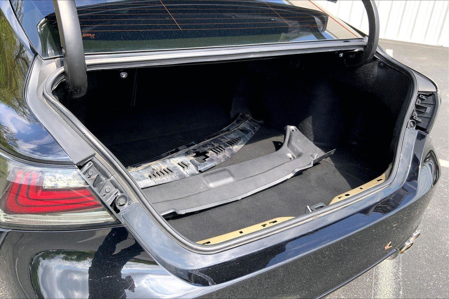 Used 2019 Toyota Camry XSE FWD image 27