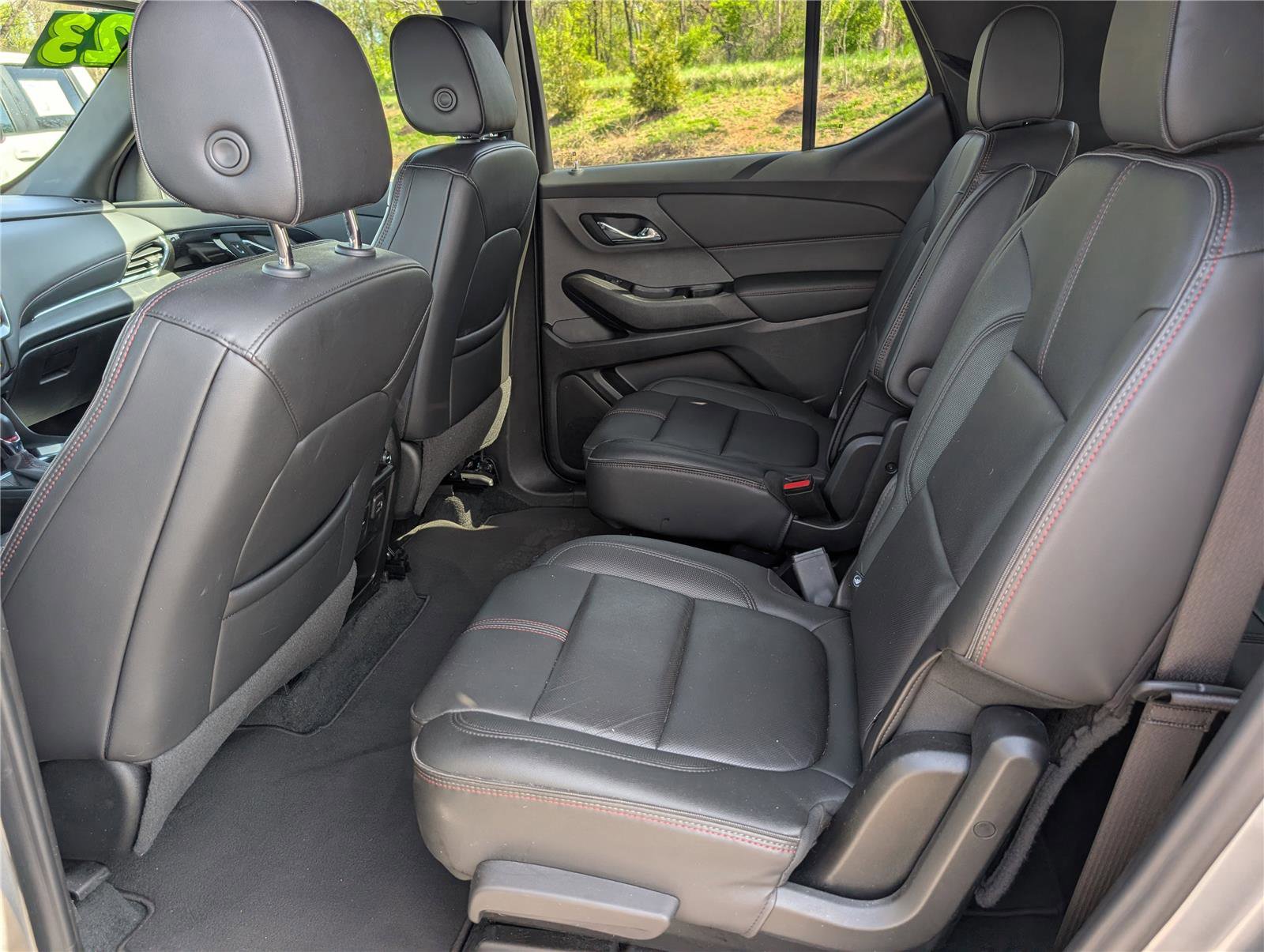 Used 2023 Chevrolet Traverse RS w/ LPO, Cargo Package image 15