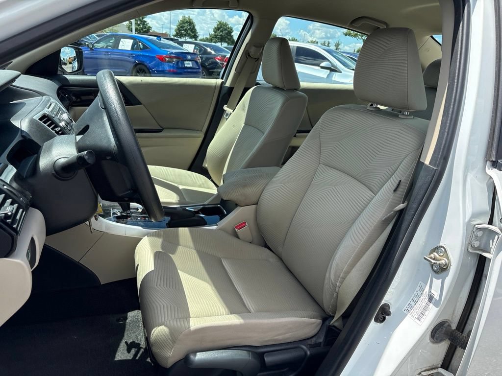 Used 2016 Honda Accord LX image 12