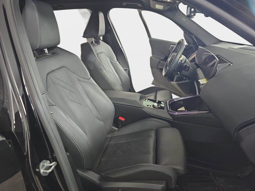 Certified 2025 BMW X3 xDrive30i w/ Convenience Package image 9