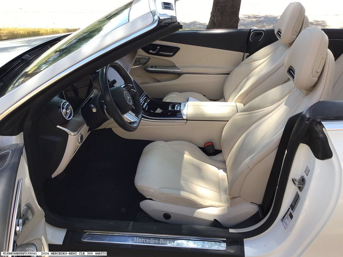 Used 2024 Mercedes-Benz CLE 300 4MATIC Cabriolet image 8