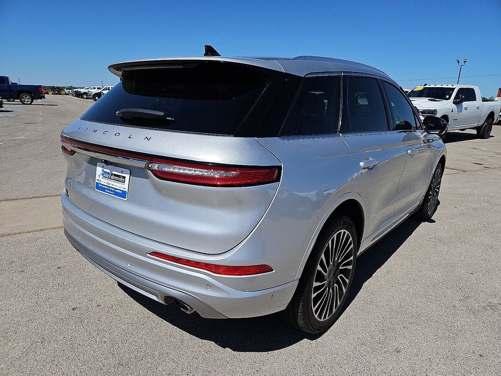 Used 2020 Lincoln Corsair Reserve w/ Appearance Package FWD image 7