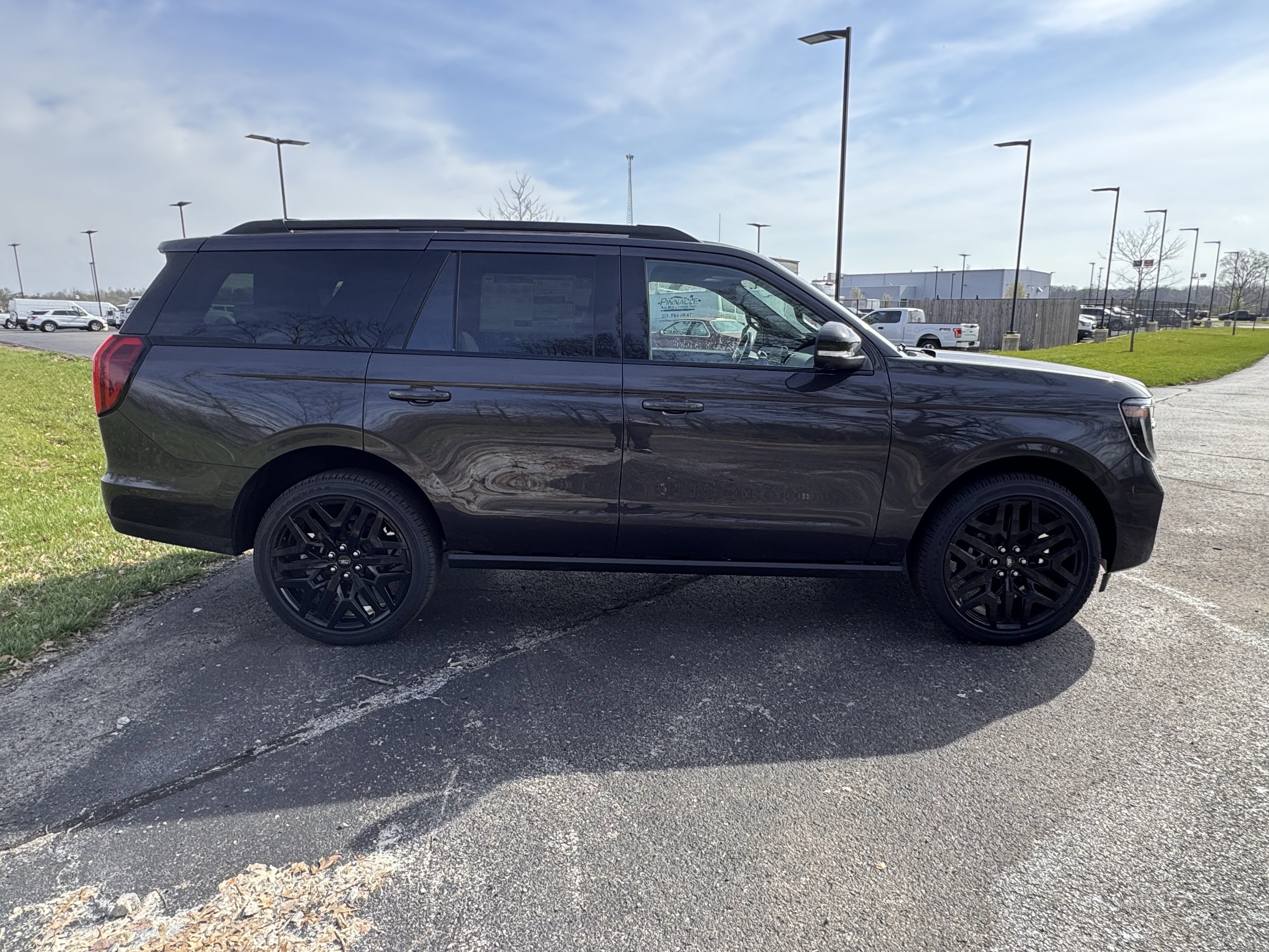 New 2026 Ford Expedition Platinum image 5
