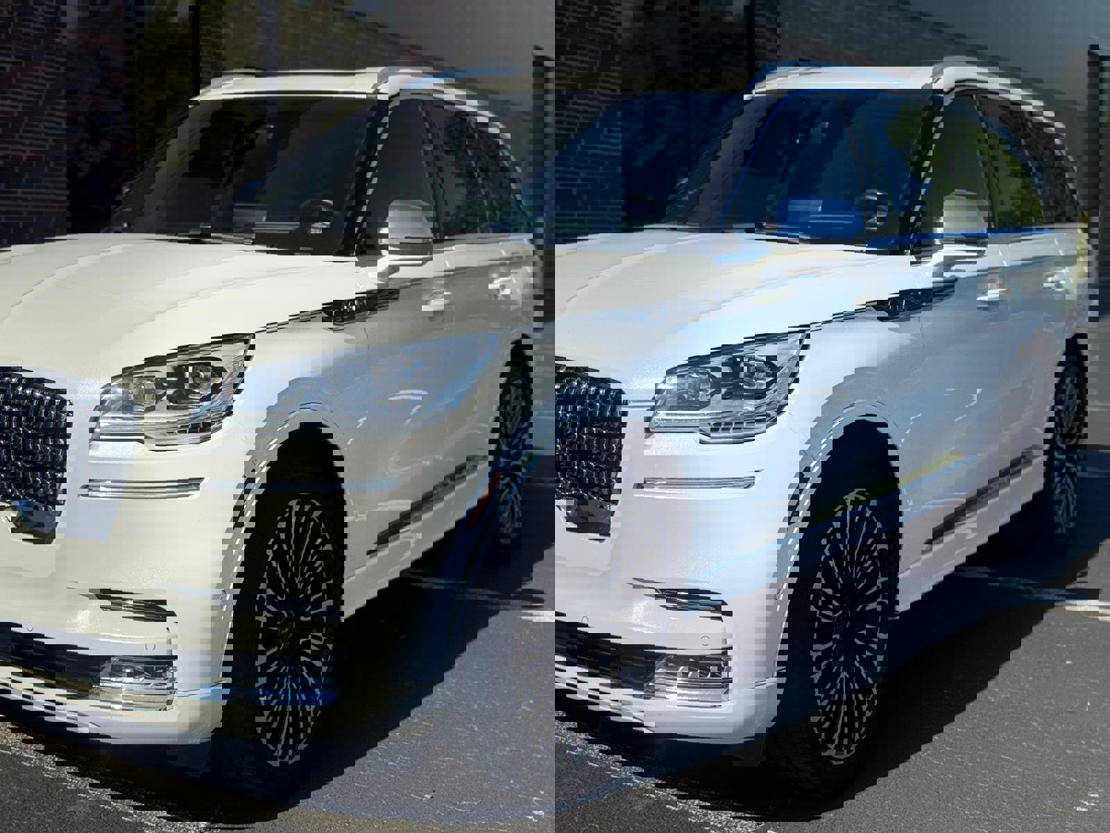 Used 2022 Lincoln Aviator Black Label w/ Dynamic Handling Package AWD/4WD image 9