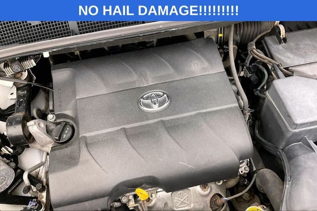 Used 2012 Toyota Sienna XLE w/ Entertainment Pkg FWD image 30