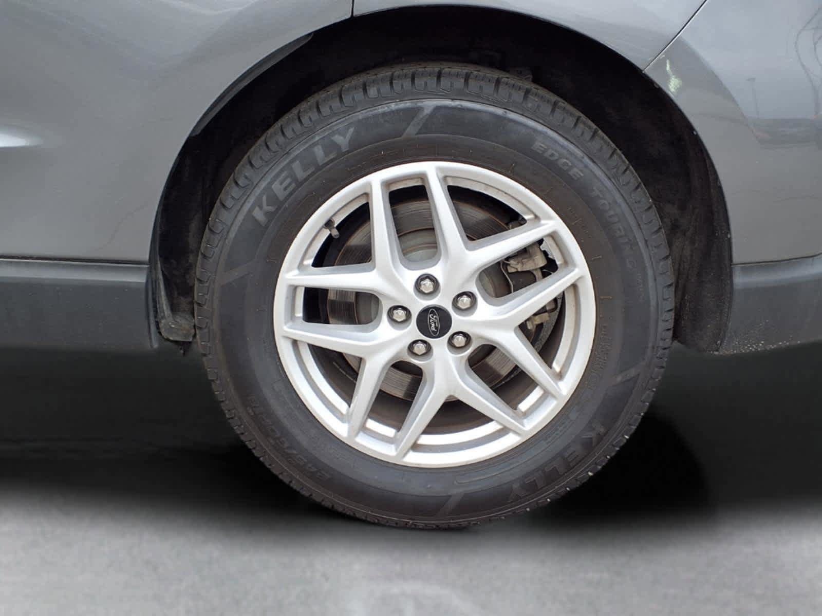 Used 2024 Ford Edge SEL AWD/4WD image 3