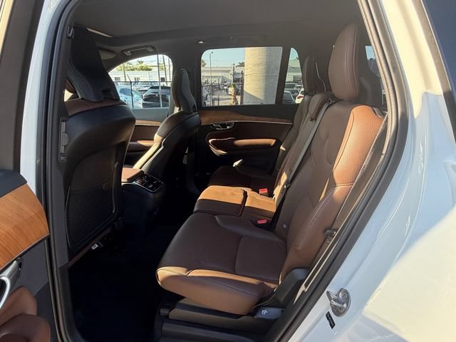 Certified 2024 Volvo XC90 B5 Plus w/ Protection Package AWD/4WD image 14