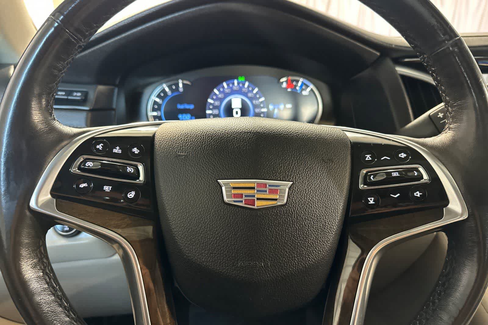 Used 2020 Cadillac Escalade Luxury AWD/4WD image 29