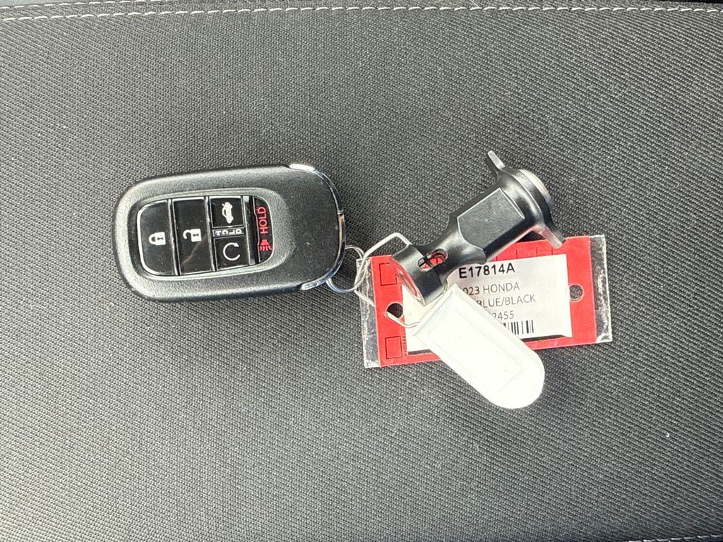 Used 2023 Honda Civic Sport image 4