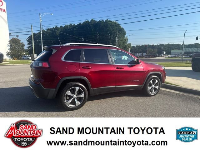 Used 2019 Jeep Cherokee Limited AWD/4WD image 2