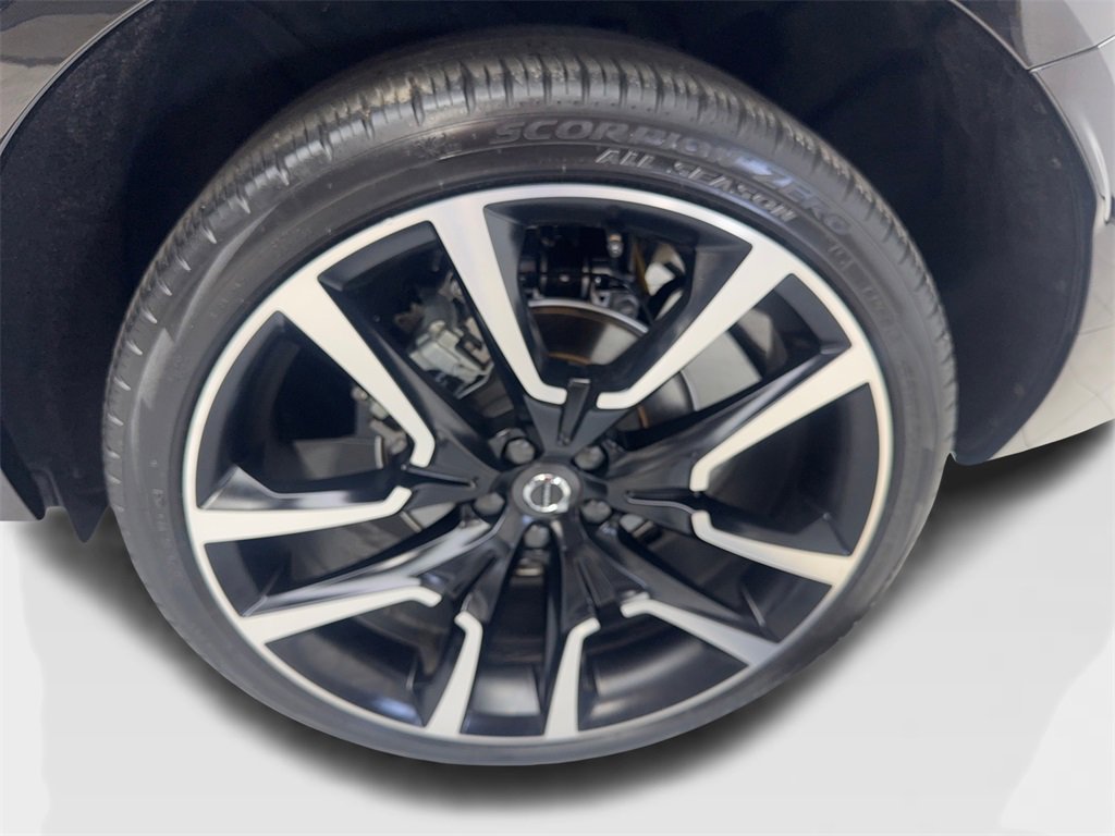 Used 2022 Volvo XC60 B5 Inscription w/ Protection Package Premier image 89