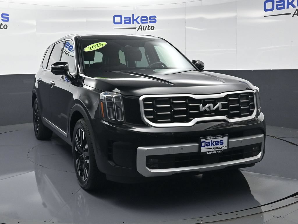 Certified 2025 Kia Telluride SX Prestige AWD/4WD image 2