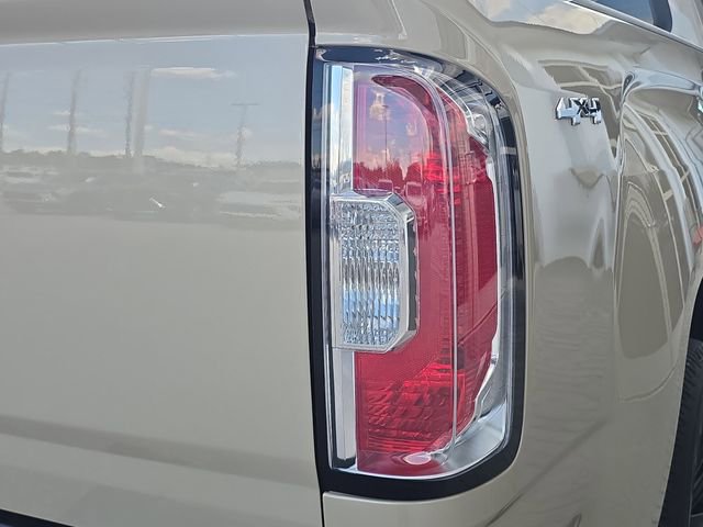 Certified 2022 GMC Canyon Elevation w/ Trailering Package image 8
