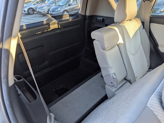 Used 2014 Toyota RAV4 EV image 21