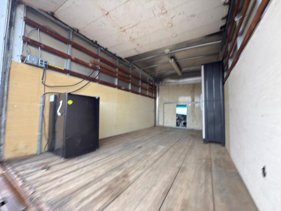 Used 2003 Ford E-350 and Econoline 350 Super Duty image 14