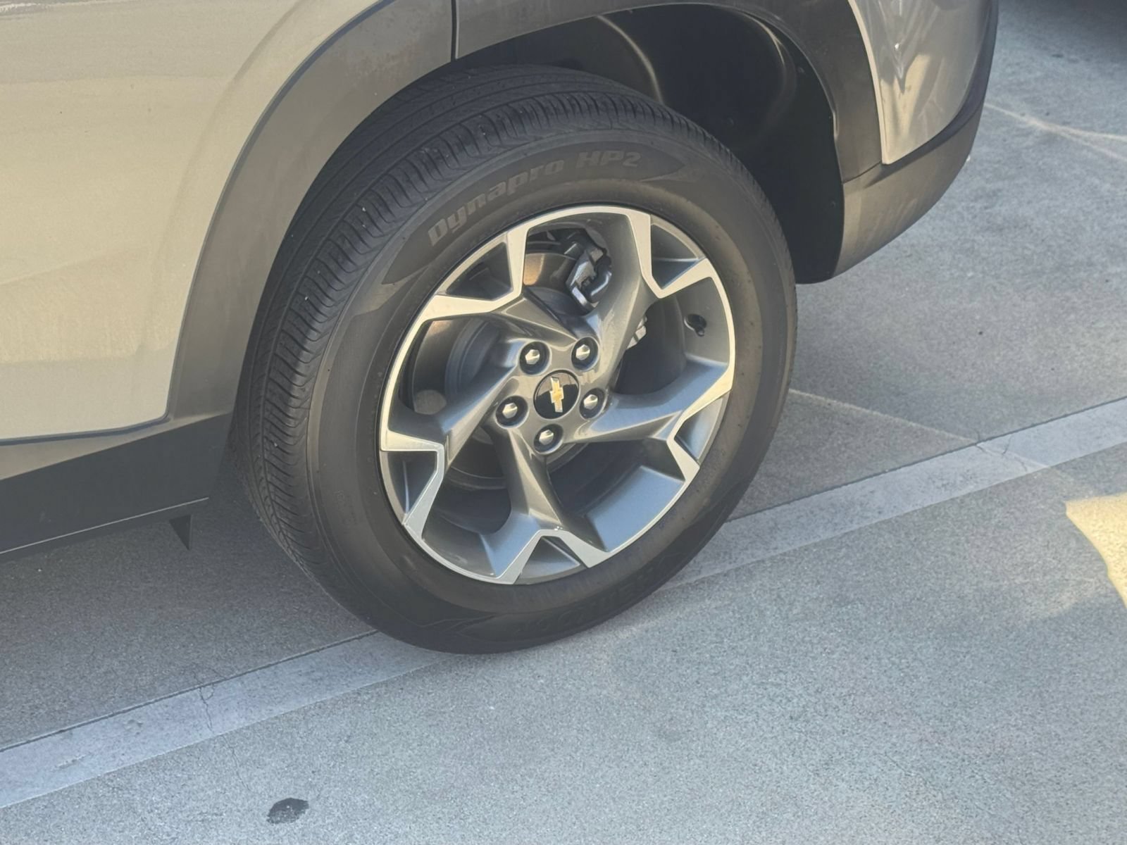 Used 2025 Chevrolet Trax LT FWD image 29