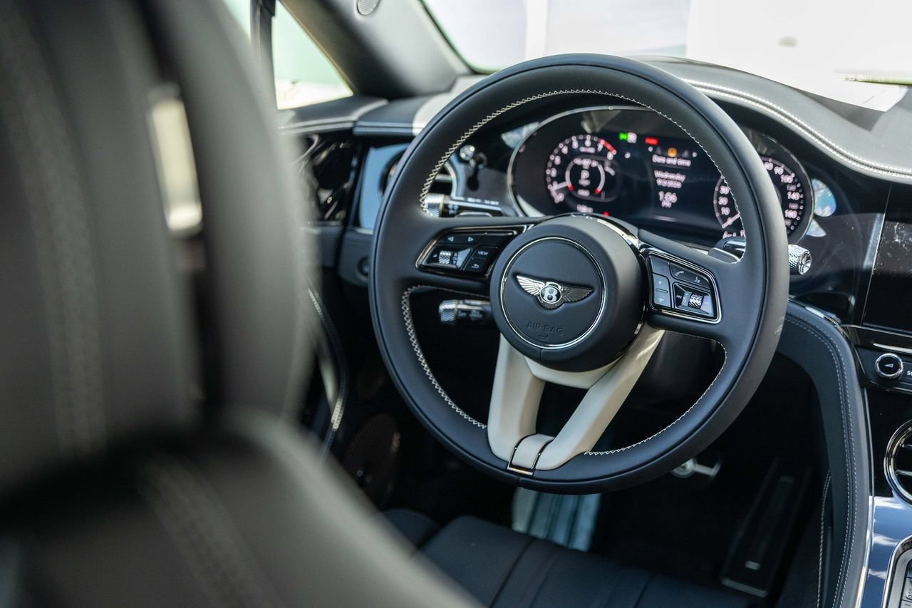 Certified 2025 Bentley Continental GTC AWD/4WD image 48