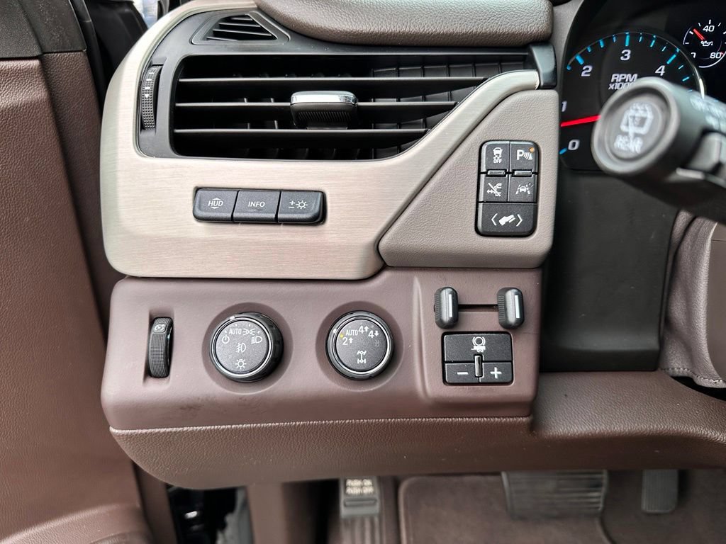 Certified 2019 GMC Yukon Denali w/ Denali Ultimate Package AWD/4WD image 43