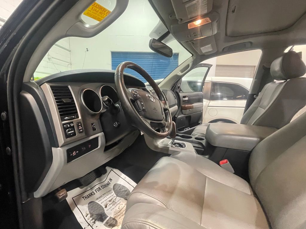 Used 2013 Toyota Tundra Platinum image 31