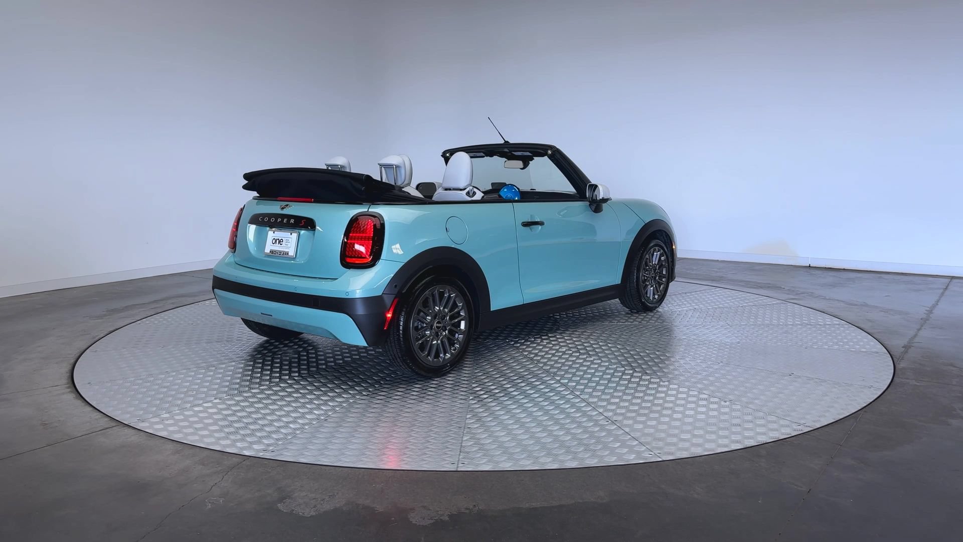 Used 2026 MINI Cooper S FWD image 8