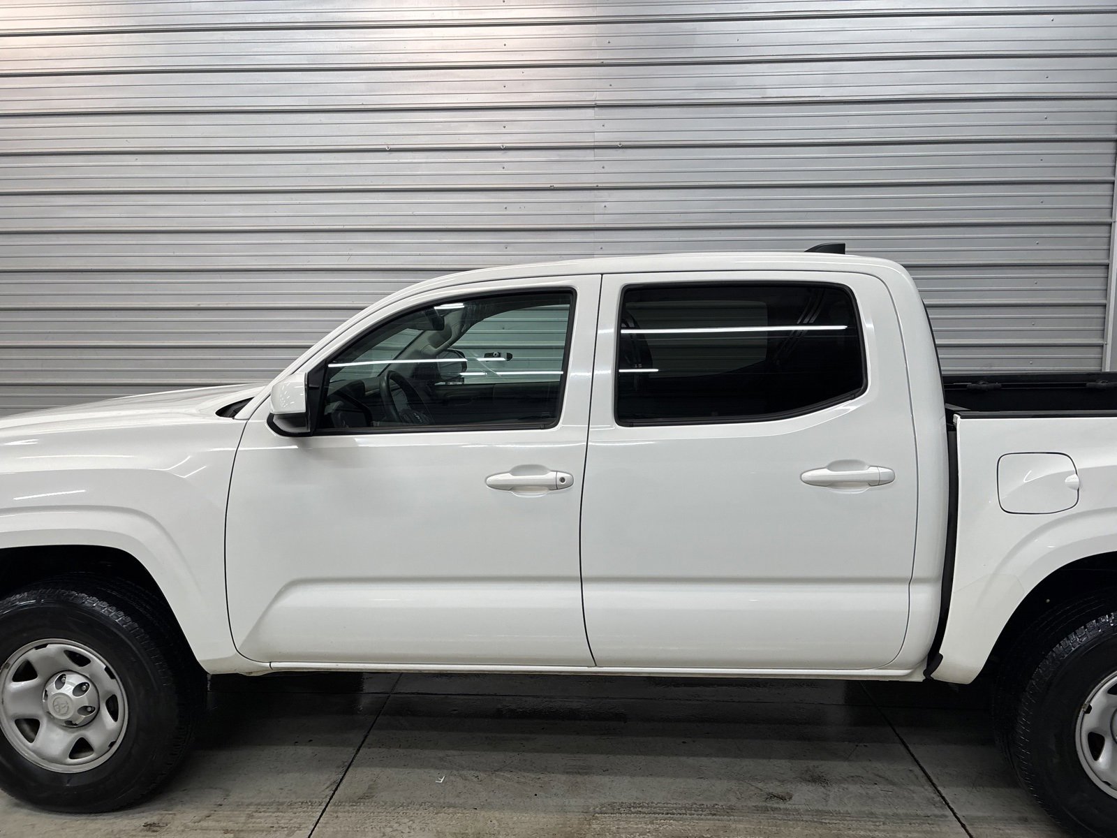 Used 2023 Toyota Tacoma SR image 9