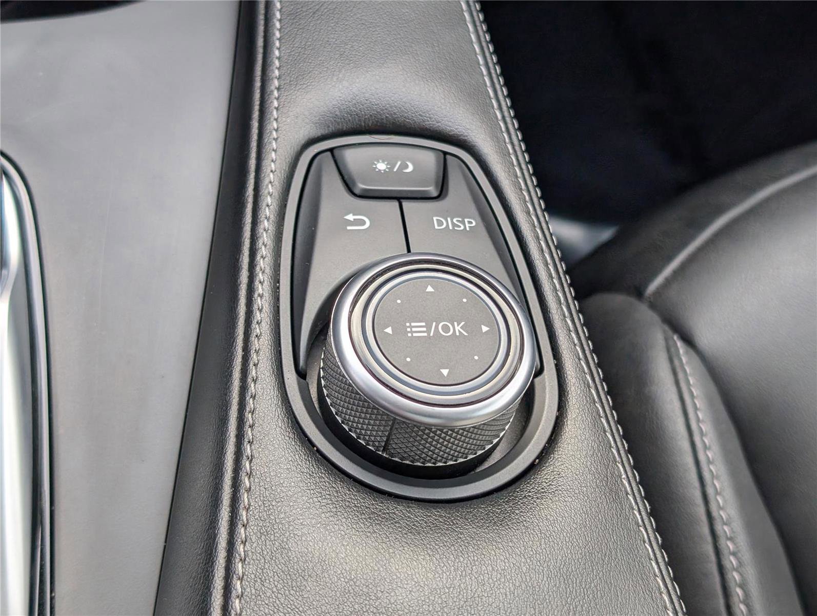 Used 2021 INFINITI QX50 Luxe image 26