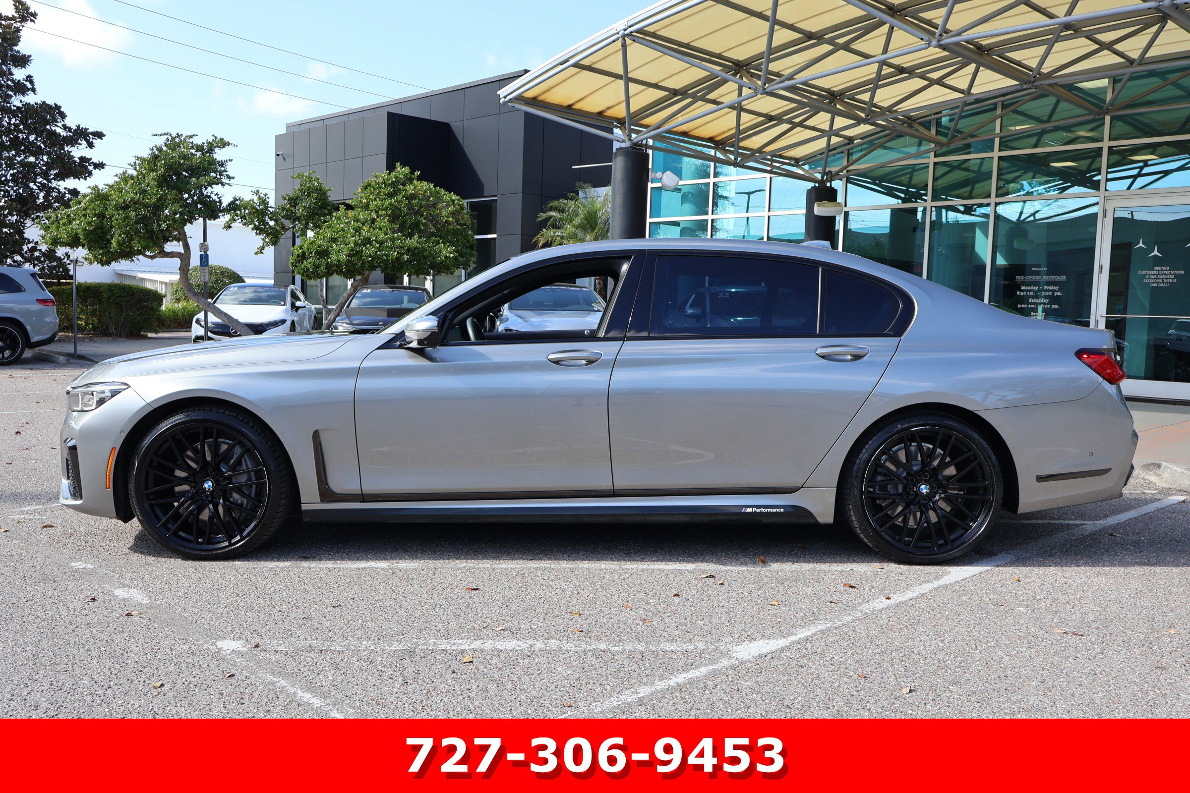 Used 2021 BMW 750i xDrive w/ Executive Package image 6