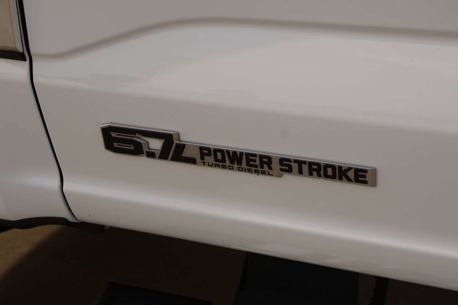 Used 2024 Ford F350 XL w/ XL Chrome Package image 4