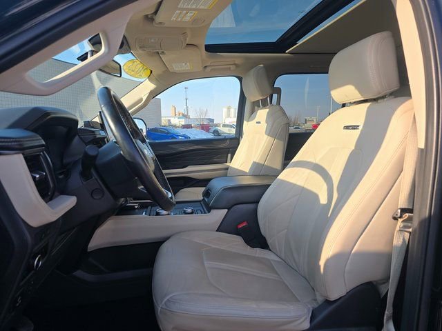 Used 2023 Ford Expedition Max Platinum AWD/4WD image 13