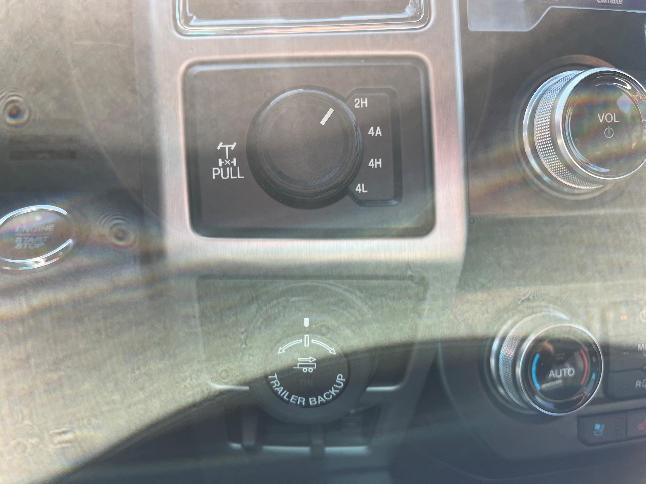 Used 2019 Ford F150 Platinum w/ Equipment Group 701A Luxury AWD/4WD image 21
