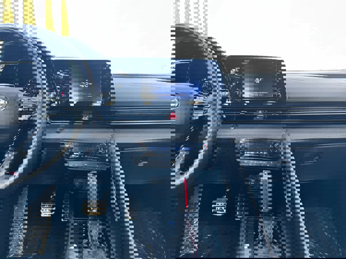 Used 2022 Hyundai Elantra N Line image 15