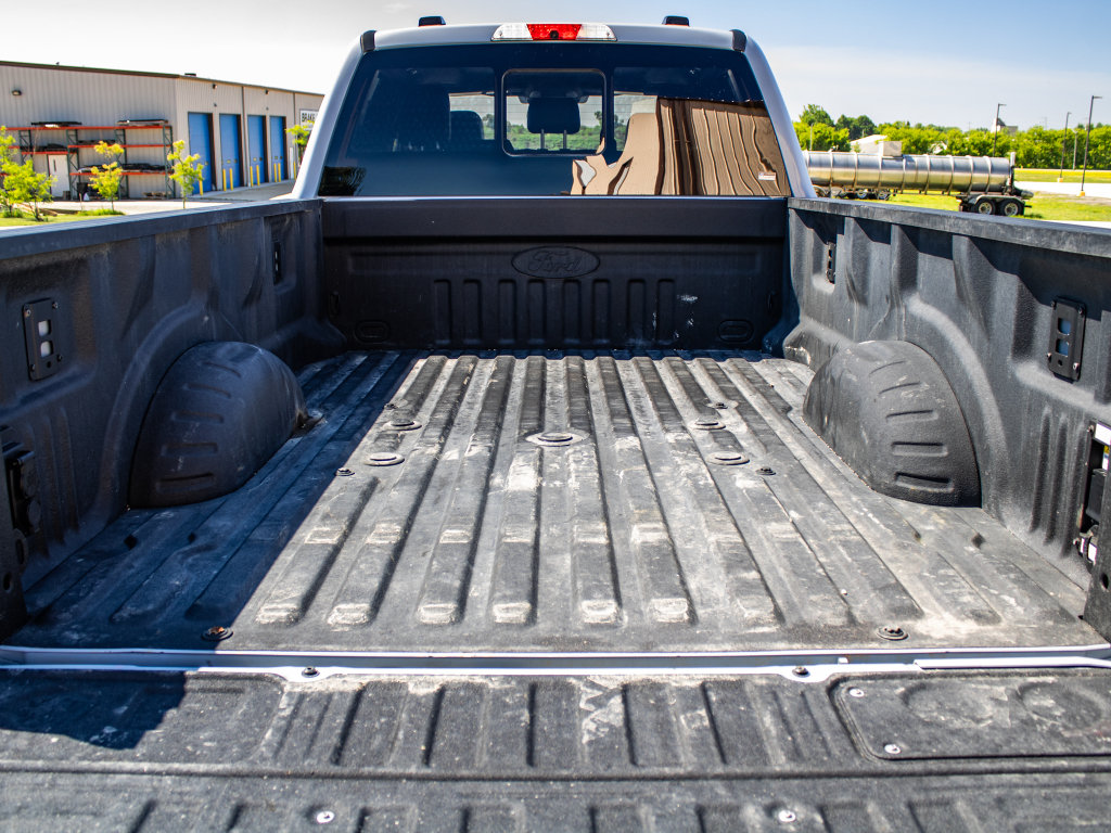 Used 2026 Ford F450 Platinum w/ FX4 Off-Road Package AWD/4WD image 19