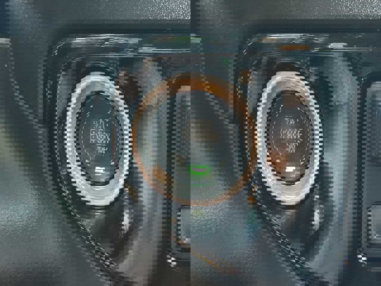 Used 2025 Chevrolet Silverado 2500 ZR2 image 30