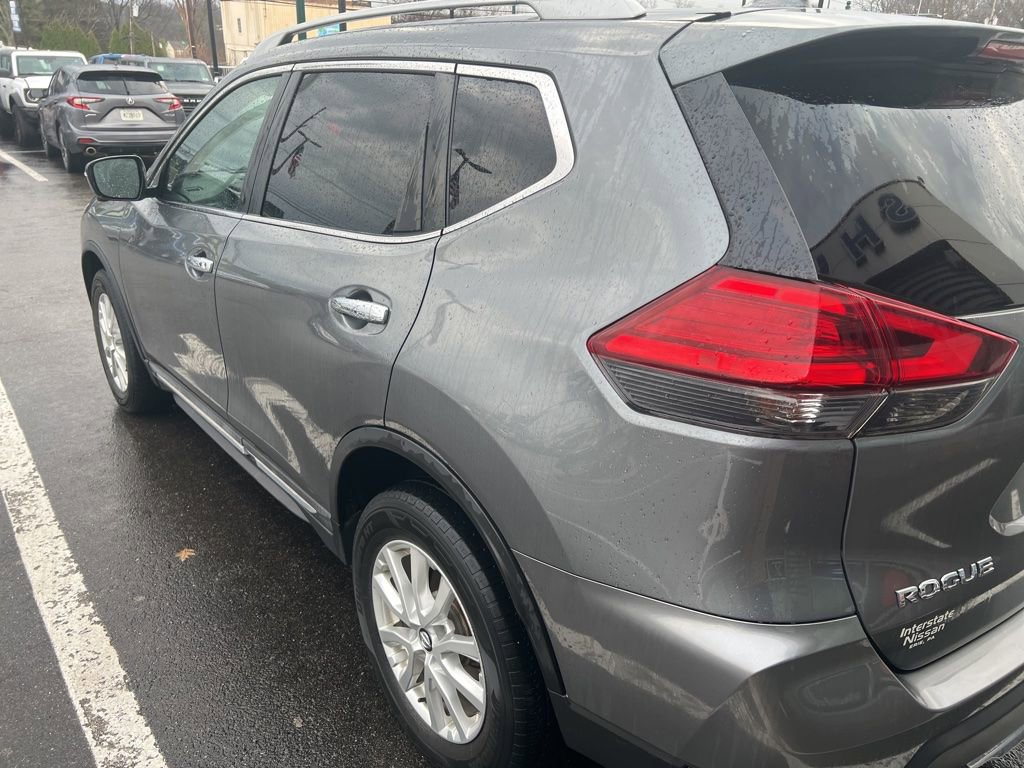 Used 2017 Nissan Rogue SL image 7