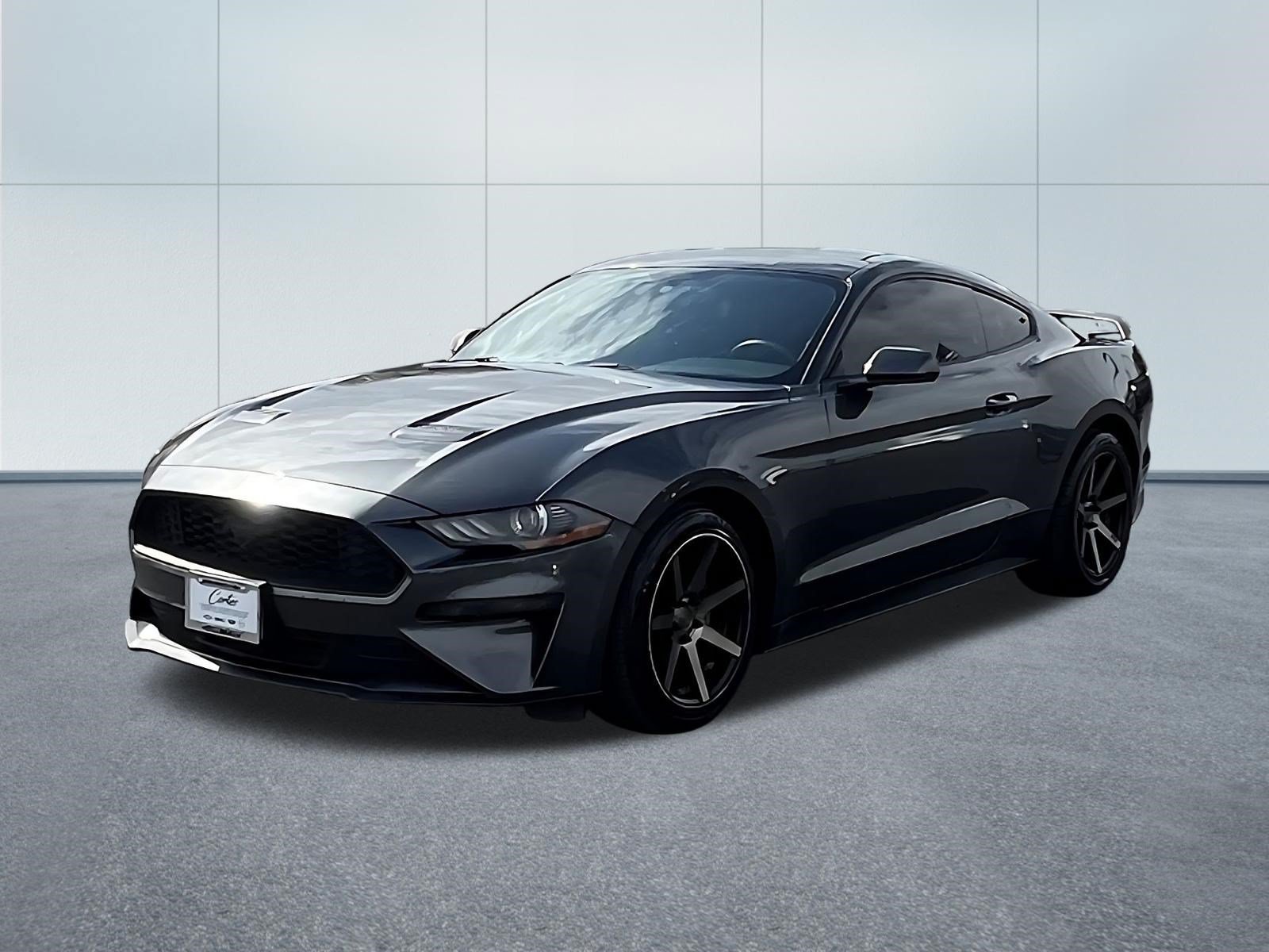 Used 2018 Ford Mustang Coupe w/ Equipment Group 101A RWD image 3