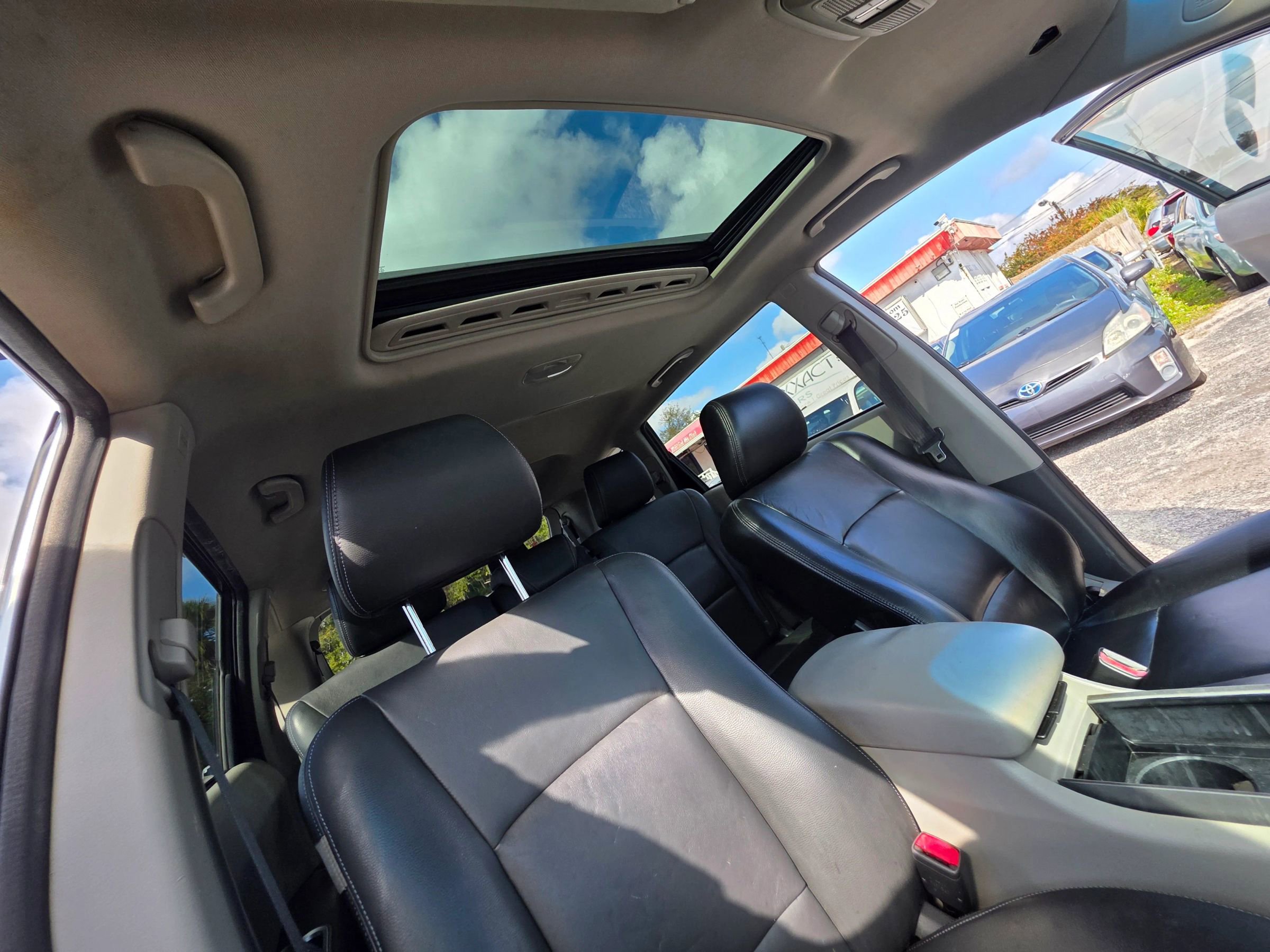 Used 2013 Subaru Tribeca Limited image 24