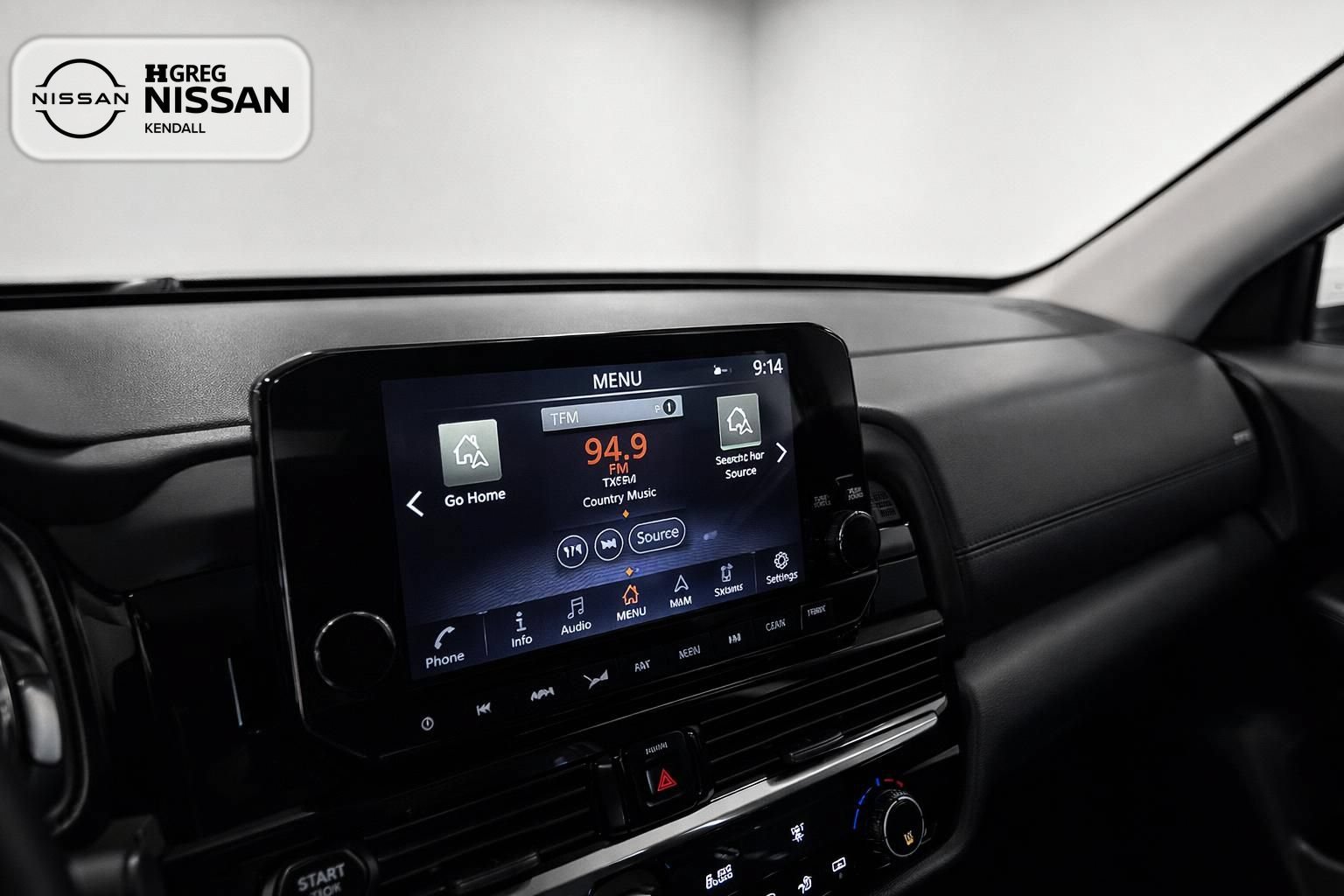 Certified 2024 Nissan Pathfinder SL FWD image 9